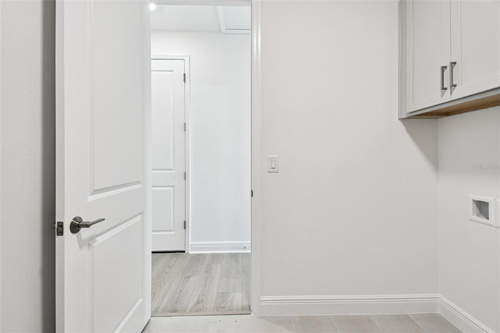 En Venta: $602,999 (3 camas, 3 baños, 2581 Pies cuadrados)
