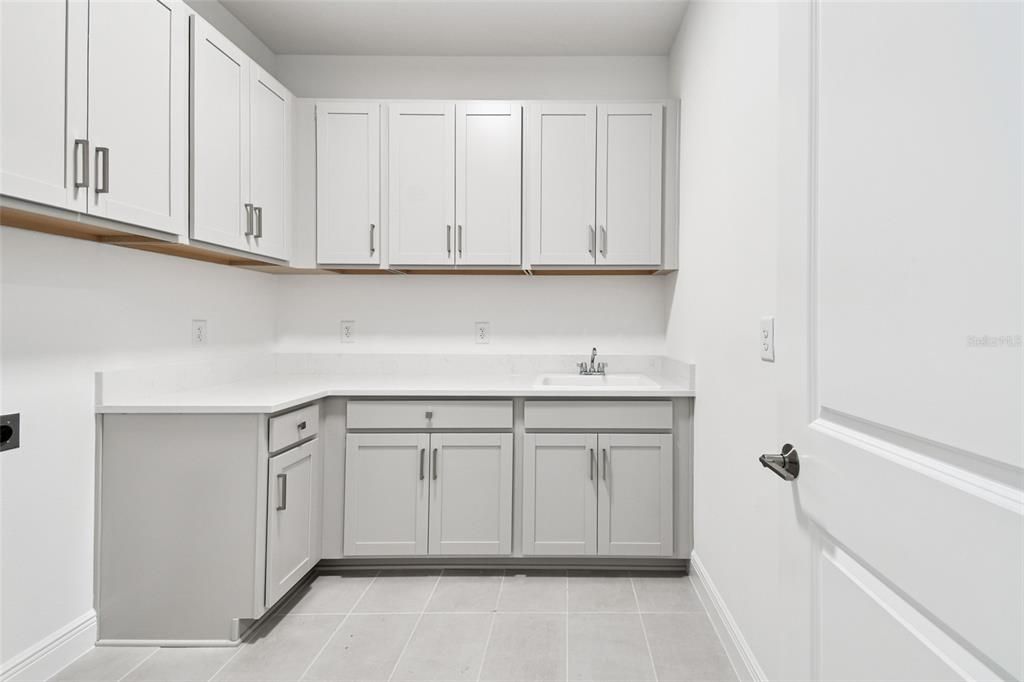 En Venta: $602,999 (3 camas, 3 baños, 2581 Pies cuadrados)