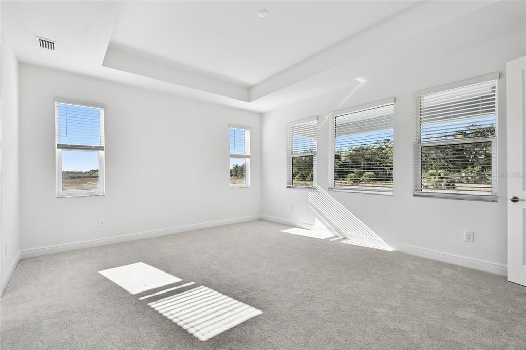En Venta: $602,999 (3 camas, 3 baños, 2581 Pies cuadrados)