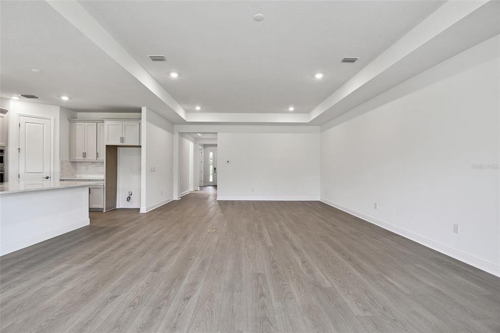 En Venta: $602,999 (3 camas, 3 baños, 2581 Pies cuadrados)