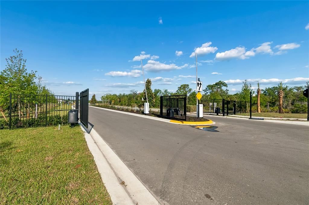En Venta: $602,999 (3 camas, 3 baños, 2581 Pies cuadrados)