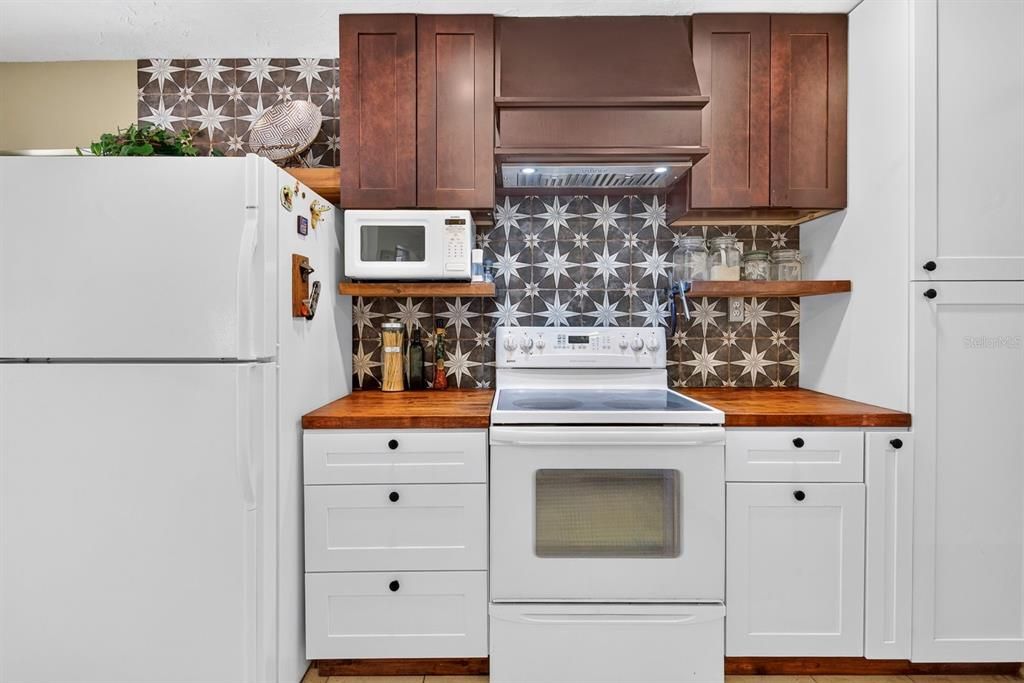 На продажу: $350,000 (4 спален, 2 ванн, 1508 Квадратных фут)