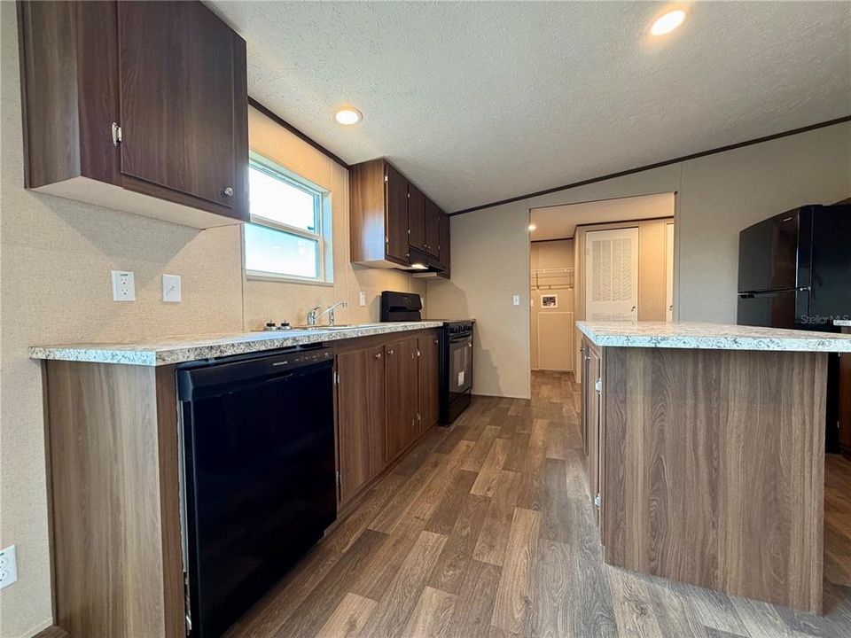 В аренду: $1,900 (3 спален, 2 ванн, 1132 Квадратных фут)