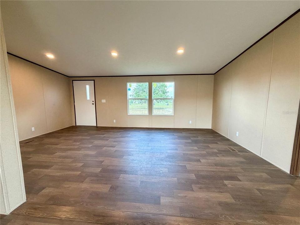 В аренду: $1,900 (3 спален, 2 ванн, 1132 Квадратных фут)