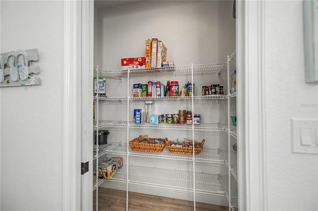 На продажу: $484,900 (3 спален, 2 ванн, 1703 Квадратных фут)