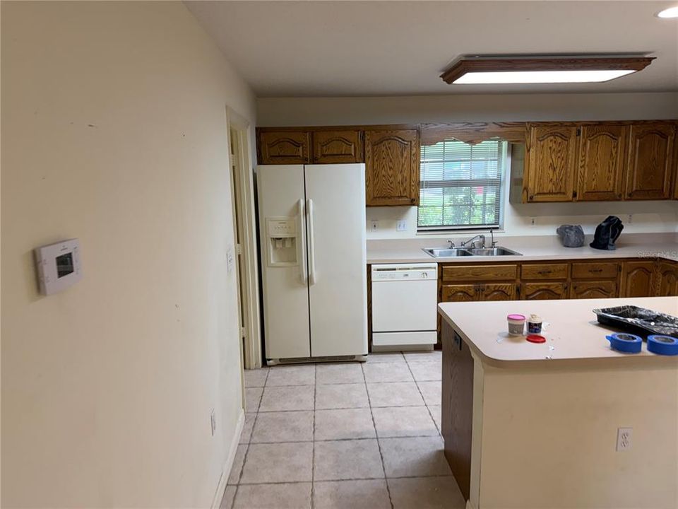 В аренду: $2,350 (4 спален, 2 ванн, 2108 Квадратных фут)