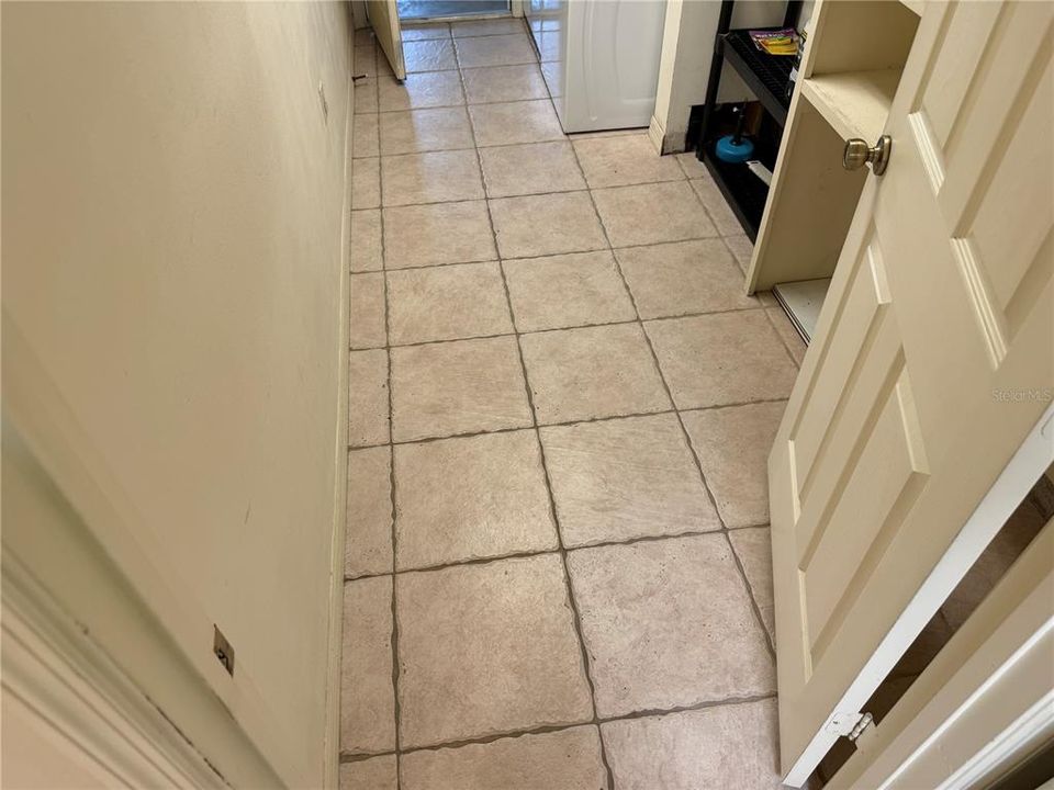 В аренду: $2,350 (4 спален, 2 ванн, 2108 Квадратных фут)