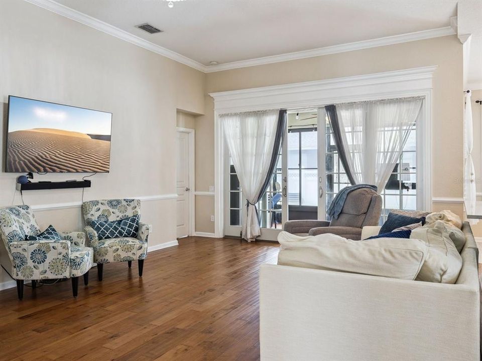 En Venta: $599,000 (3 camas, 2 baños, 1706 Pies cuadrados)