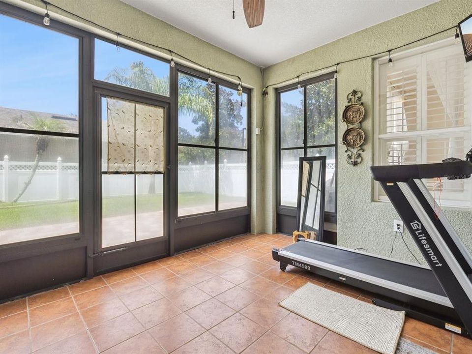 En Venta: $599,000 (3 camas, 2 baños, 1706 Pies cuadrados)