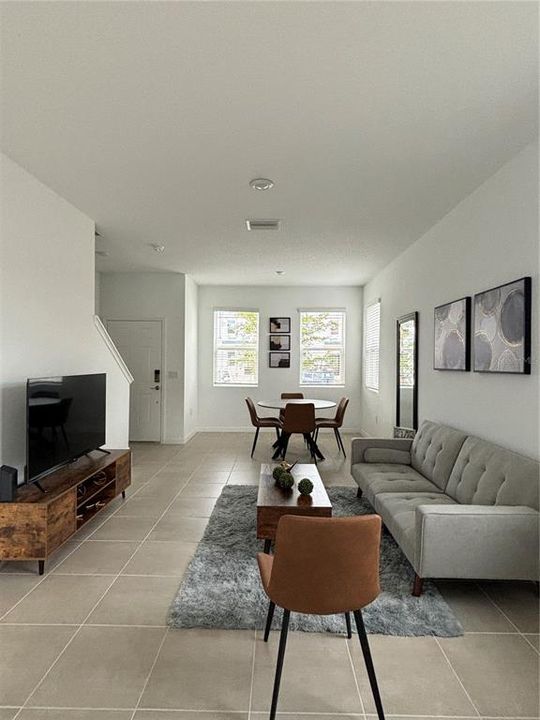 For Sale: $265,000 (2 beds, 2 baths, 1222 Square Feet)