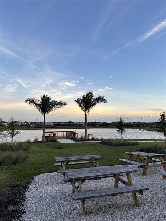 For Sale: $265,000 (2 beds, 2 baths, 1222 Square Feet)