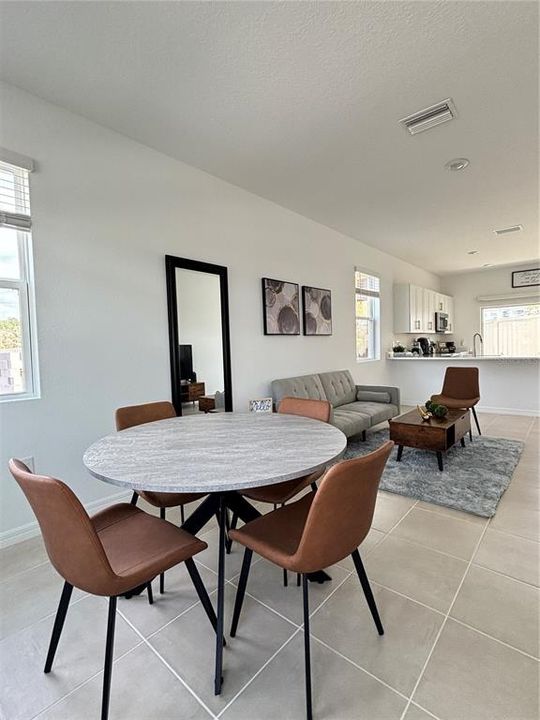 For Sale: $265,000 (2 beds, 2 baths, 1222 Square Feet)