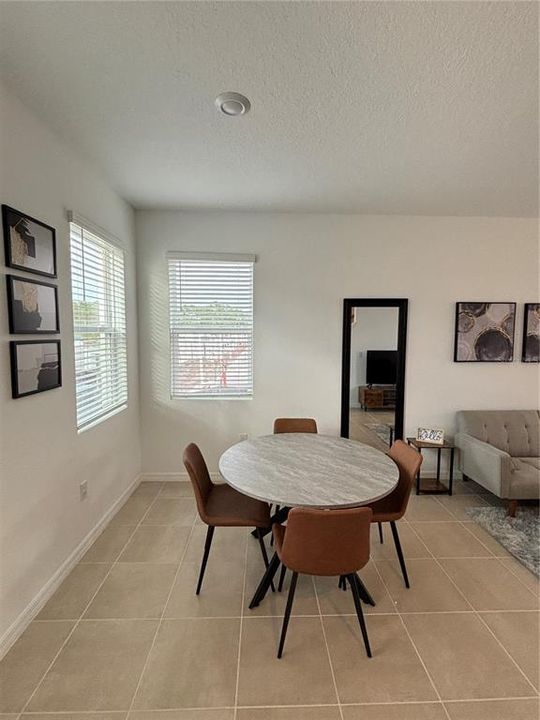 For Sale: $265,000 (2 beds, 2 baths, 1222 Square Feet)