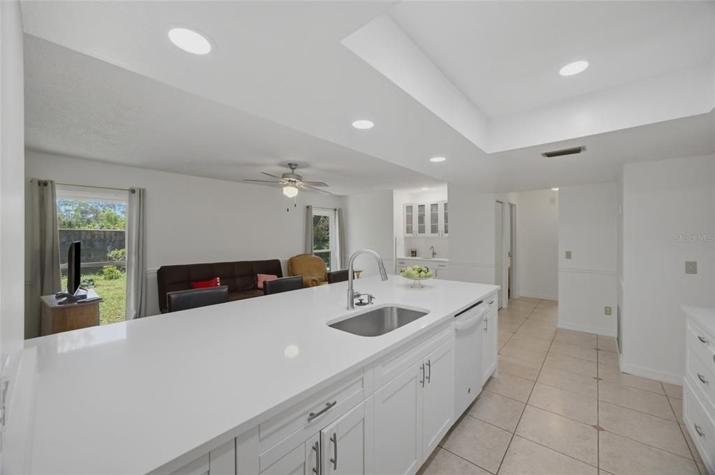 En Venta: $450,000 (3 camas, 2 baños, 1690 Pies cuadrados)
