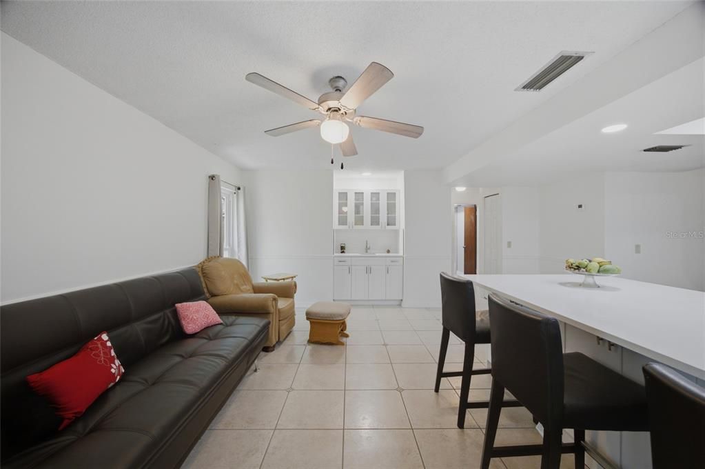 En Venta: $450,000 (3 camas, 2 baños, 1690 Pies cuadrados)