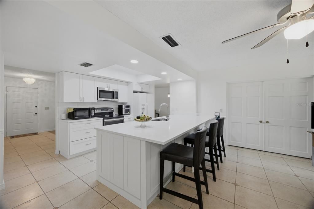 En Venta: $450,000 (3 camas, 2 baños, 1690 Pies cuadrados)