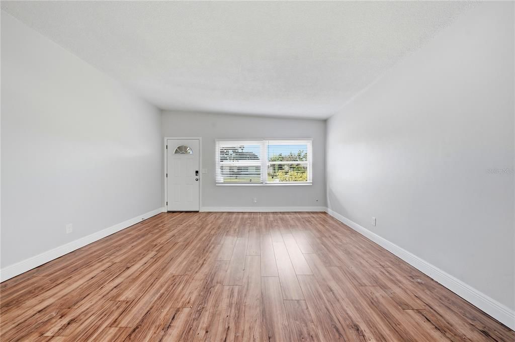В аренду: $2,750 (2 спален, 2 ванн, 1153 Квадратных фут)