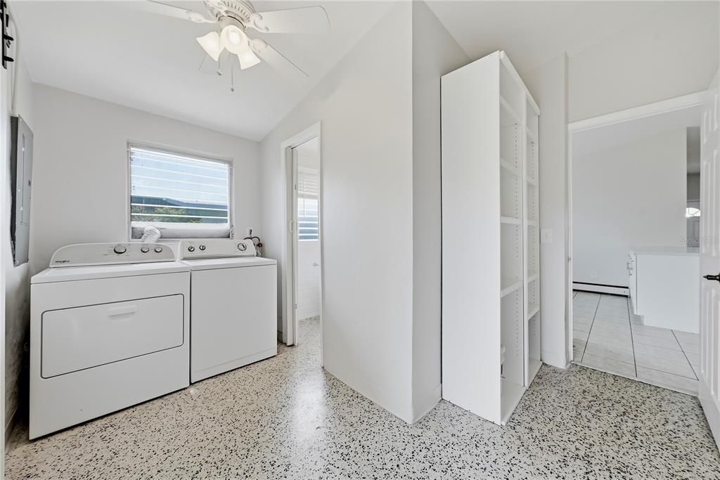 В аренду: $2,750 (2 спален, 2 ванн, 1153 Квадратных фут)
