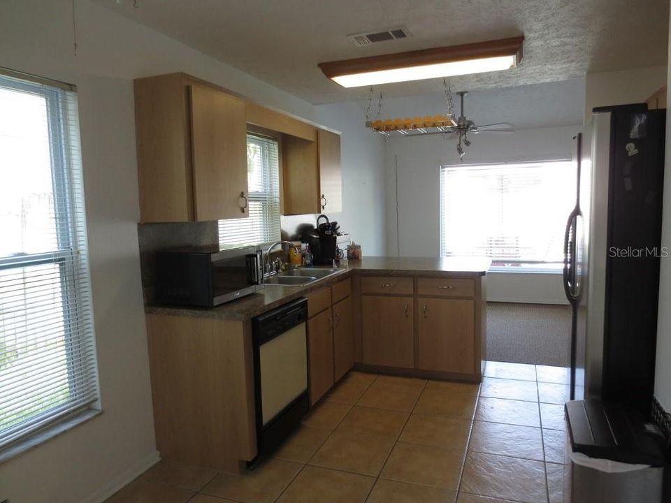 En Renta: $2,399 (3 camas, 2 baños, 1508 Pies cuadrados)