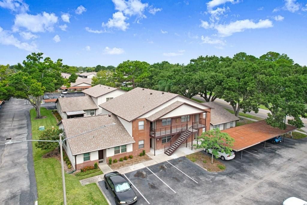 For Sale: $159,950 (2 beds, 2 baths, 915 Square Feet)
