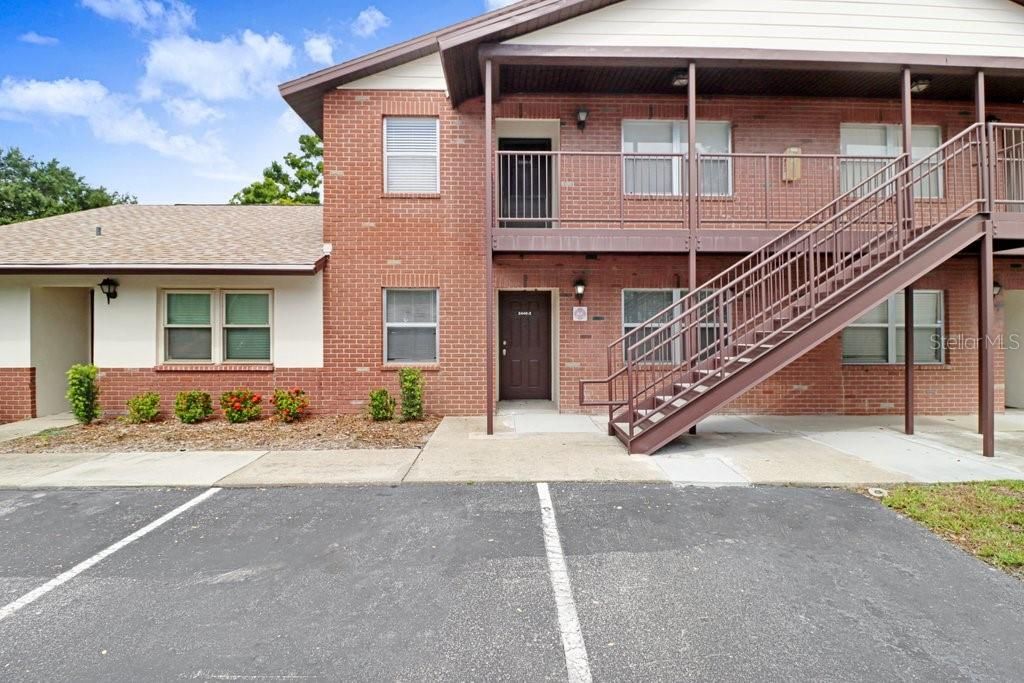 For Sale: $159,950 (2 beds, 2 baths, 915 Square Feet)