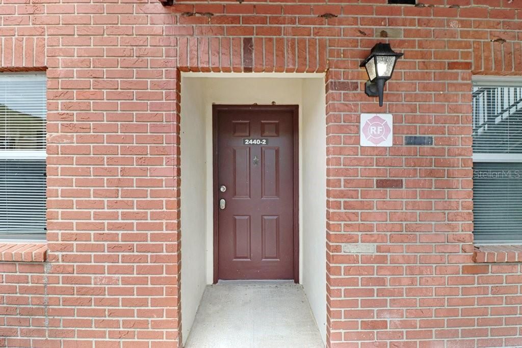 For Sale: $159,950 (2 beds, 2 baths, 915 Square Feet)