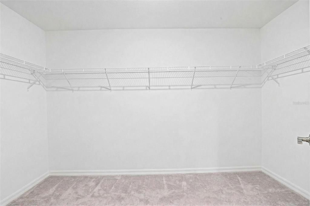 En Venta: $365,000 (4 camas, 2 baños, 1935 Pies cuadrados)