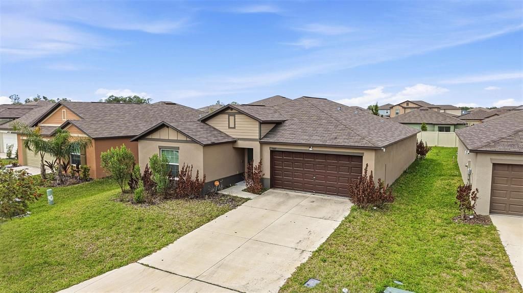 En Venta: $365,000 (4 camas, 2 baños, 1935 Pies cuadrados)