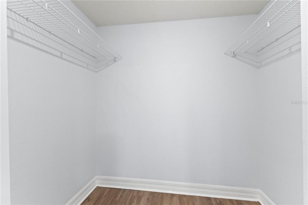 En Renta: $4,650 (4 camas, 2 baños, 2807 Pies cuadrados)
