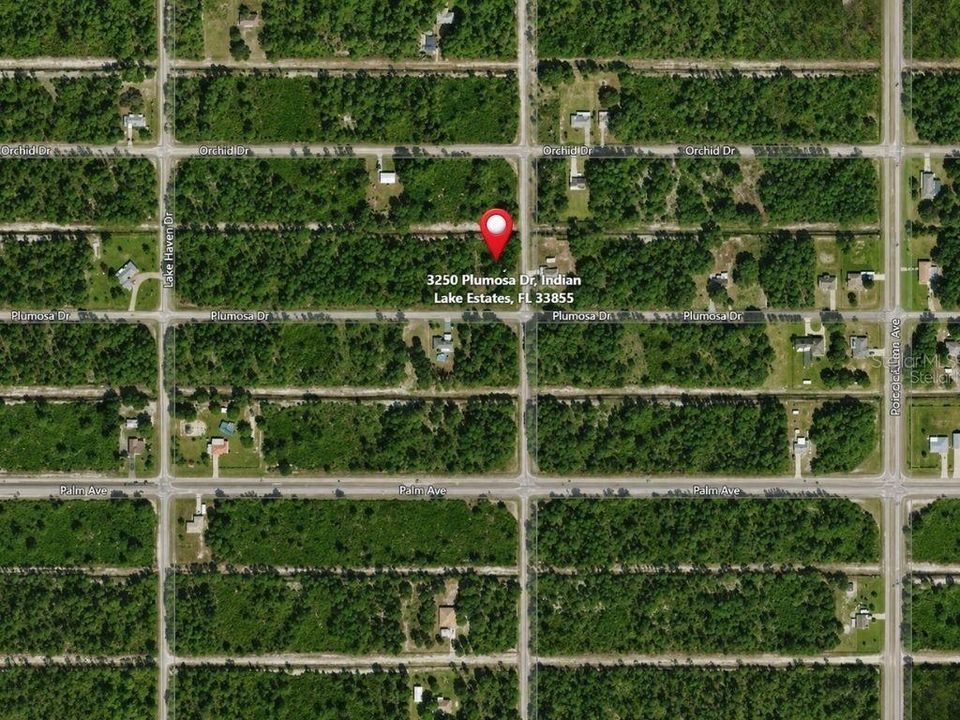 На продажу: $27,000 (0.55 acres)