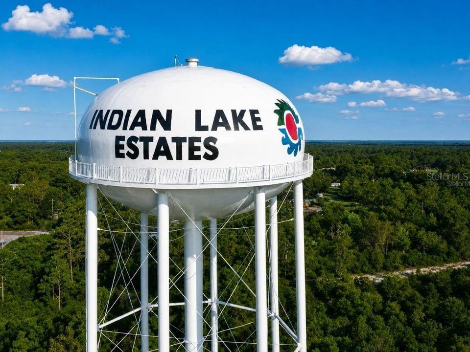 На продажу: $27,000 (0.55 acres)