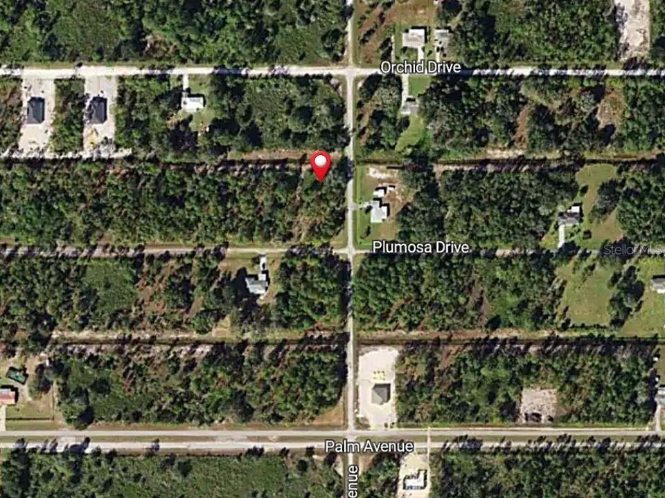 На продажу: $27,000 (0.55 acres)