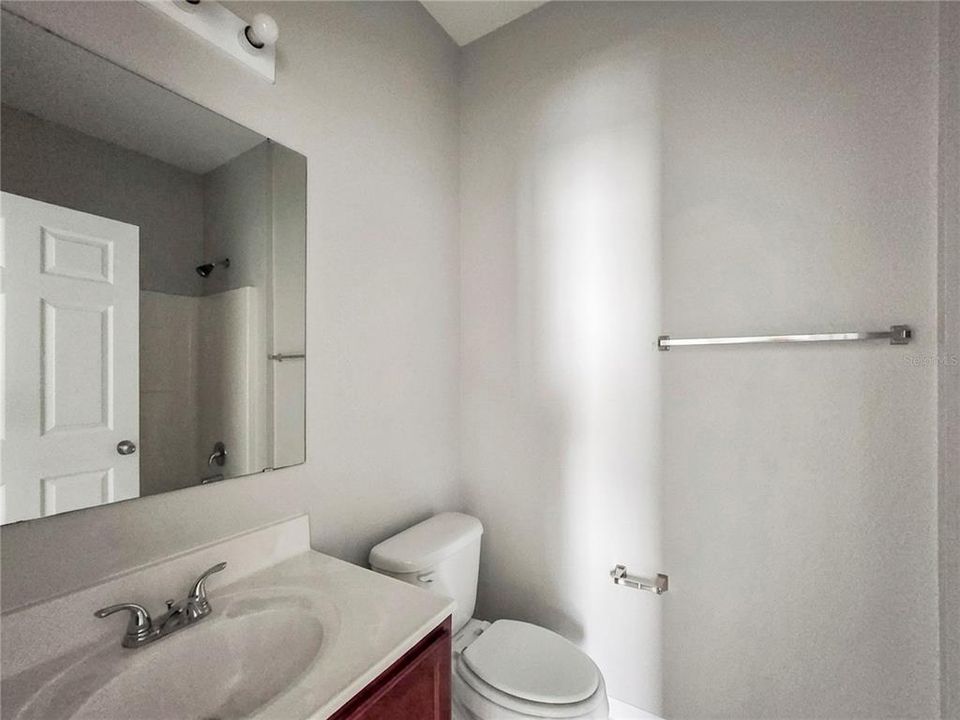 В аренду: $2,075 (4 спален, 2 ванн, 1776 Квадратных фут)