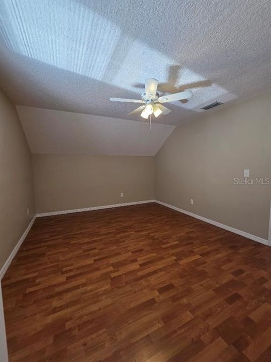 En Renta: $3,100 (4 camas, 2 baños, 1984 Pies cuadrados)