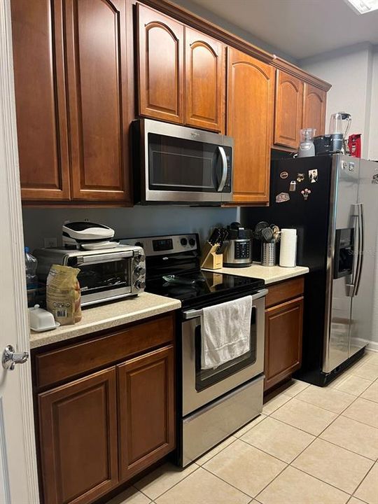 For Rent: $1,900 (3 beds, 2 baths, 1412 Square Feet)