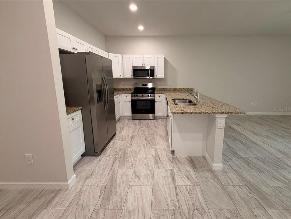 En Venta: $498,000 (6 camas, 0 baños, 2400 Pies cuadrados)