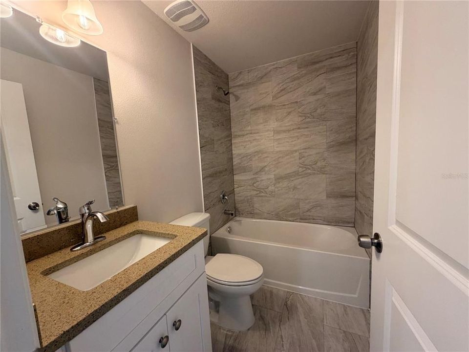 En Venta: $498,000 (6 camas, 0 baños, 2400 Pies cuadrados)