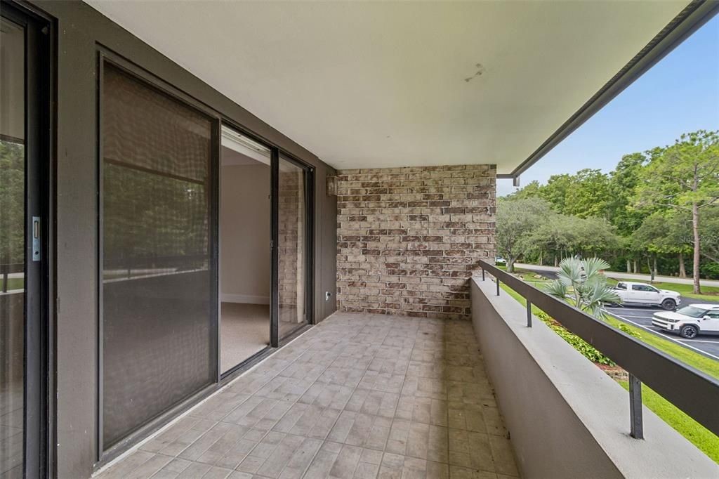 For Sale: $204,900 (1 beds, 1 baths, 610 Square Feet)