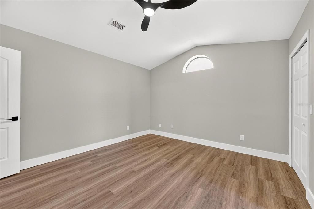 En Venta: $319,900 (3 camas, 2 baños, 1400 Pies cuadrados)
