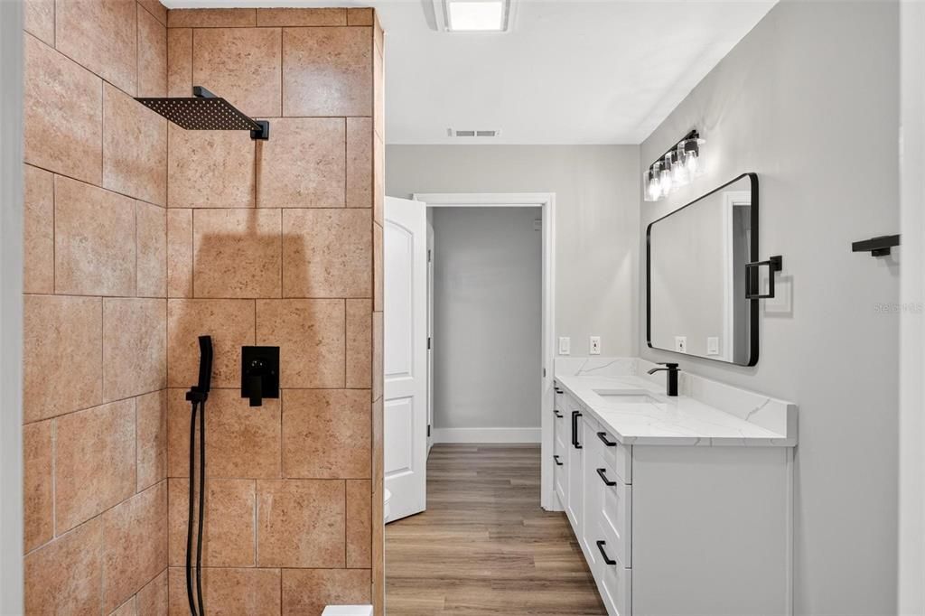 En Venta: $319,900 (3 camas, 2 baños, 1400 Pies cuadrados)