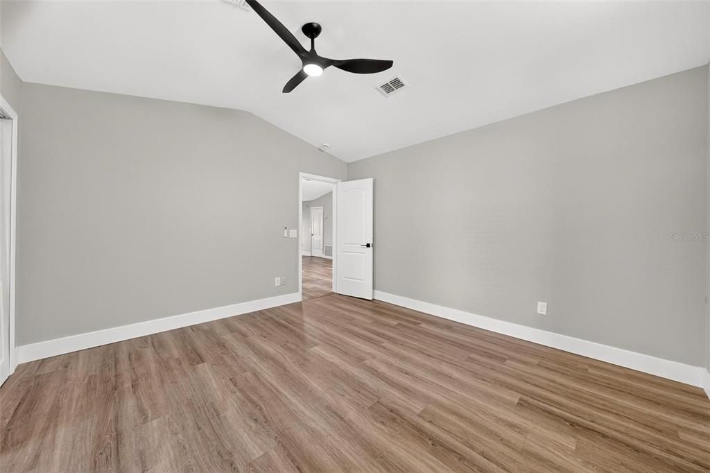 En Venta: $319,900 (3 camas, 2 baños, 1400 Pies cuadrados)