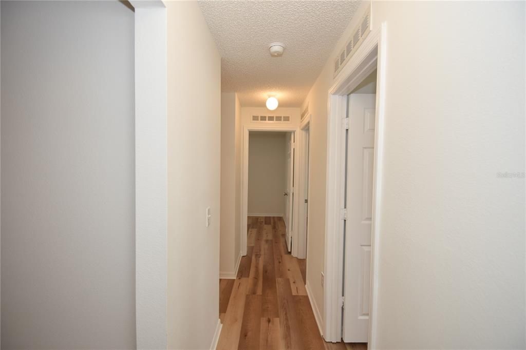 For Rent: $2,200 (4 beds, 2 baths, 1728 Square Feet)