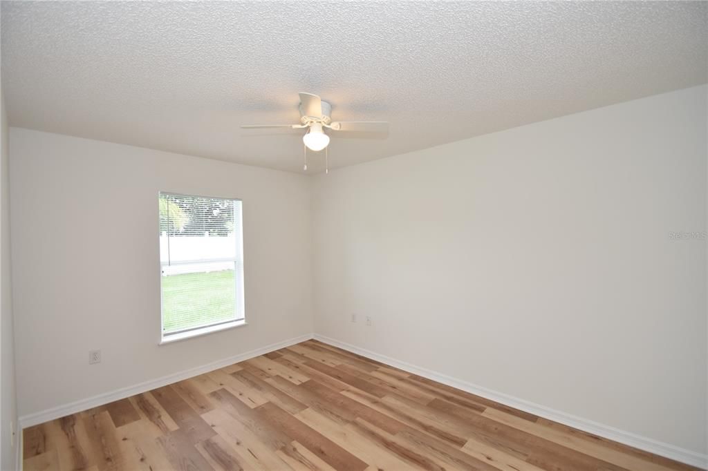 For Rent: $2,200 (4 beds, 2 baths, 1728 Square Feet)