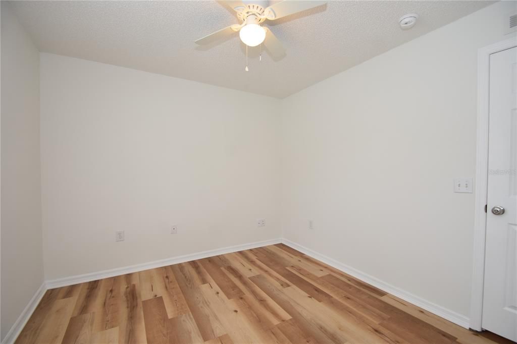 For Rent: $2,200 (4 beds, 2 baths, 1728 Square Feet)