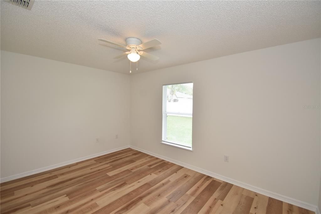 For Rent: $2,200 (4 beds, 2 baths, 1728 Square Feet)