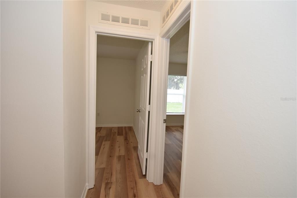 For Rent: $2,200 (4 beds, 2 baths, 1728 Square Feet)