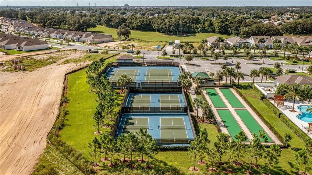 En Venta: $489,000 (4 camas, 3 baños, 2261 Pies cuadrados)