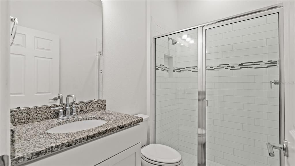 En Venta: $489,000 (4 camas, 3 baños, 2261 Pies cuadrados)