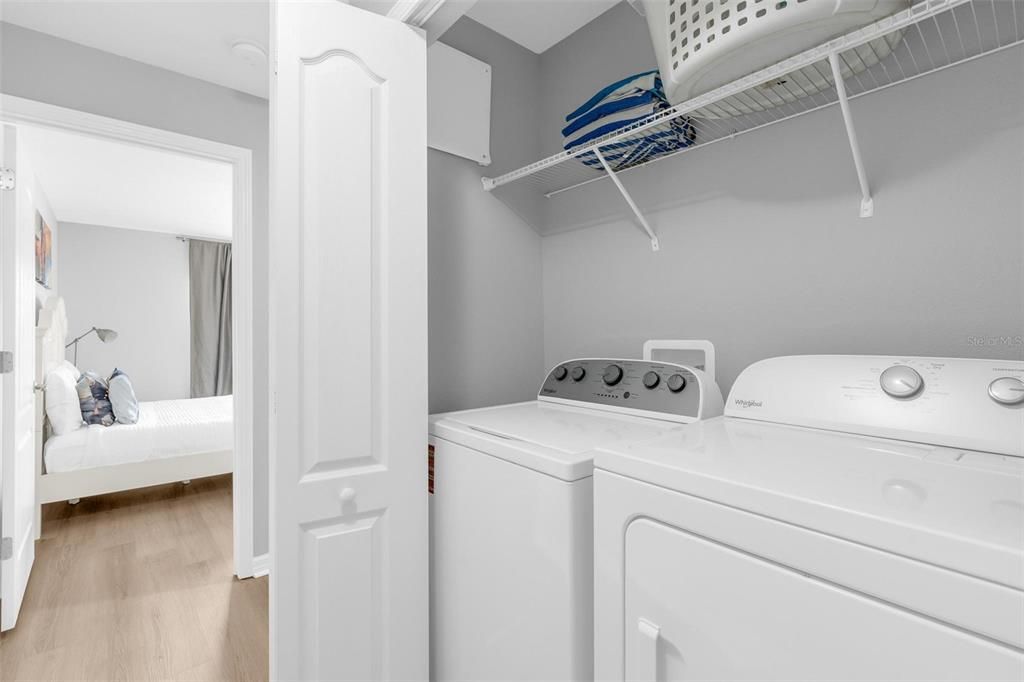 На продажу: $329,990 (4 спален, 3 ванн, 1902 Квадратных фут)
