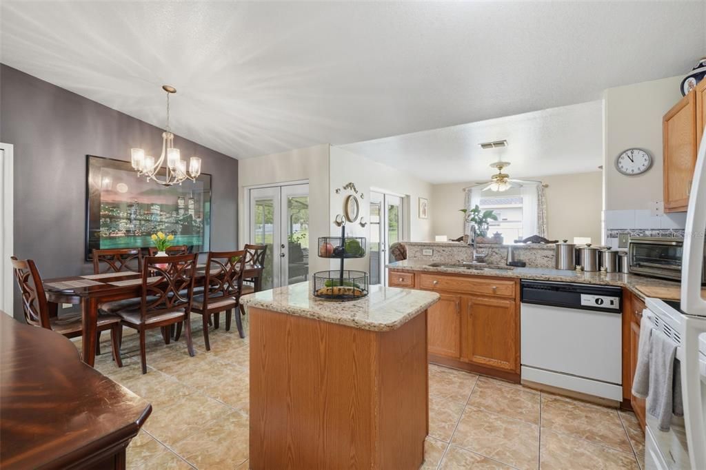 For Sale: $289,999 (3 beds, 2 baths, 1425 Square Feet)
